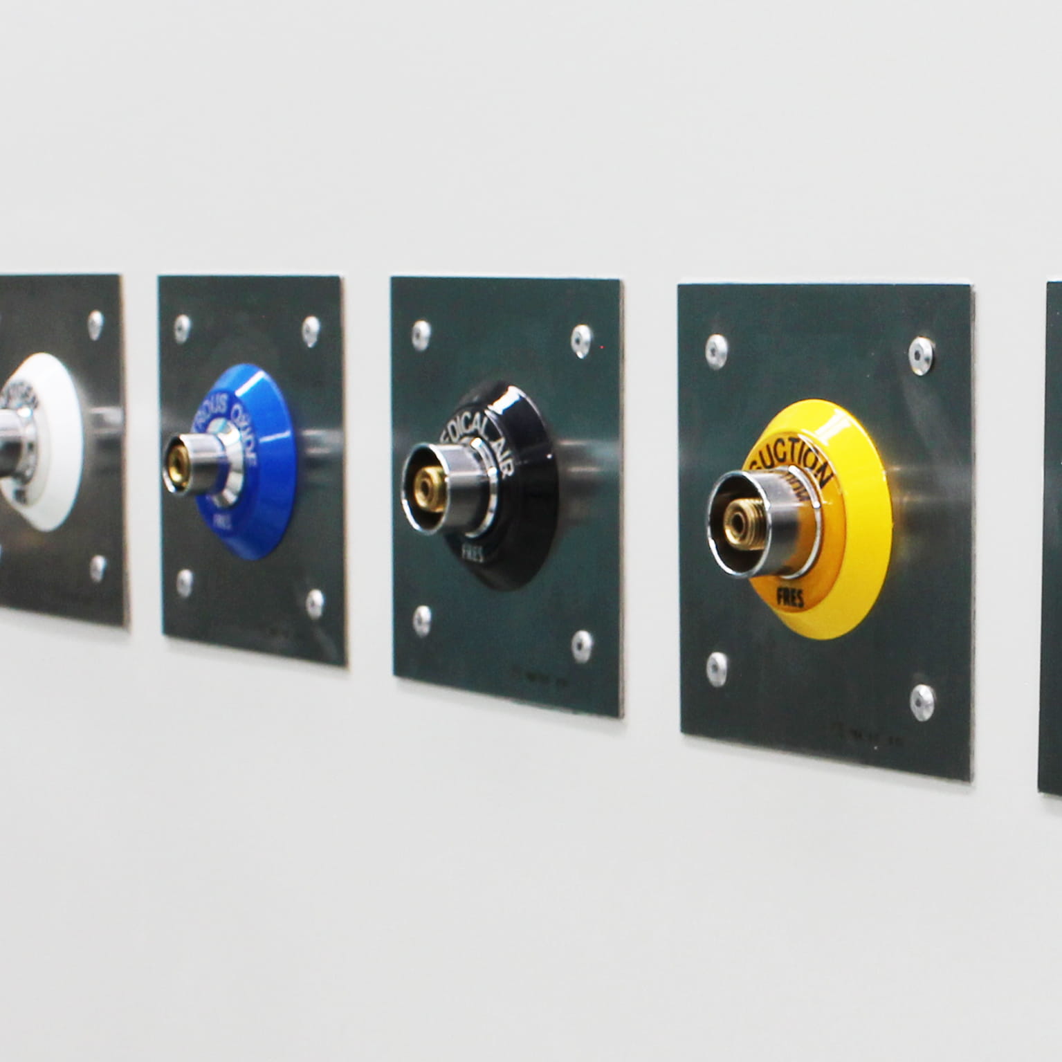 FRES OUTLET COMPRESSED AIR STANDAR AUSTRALIAN - Image 2