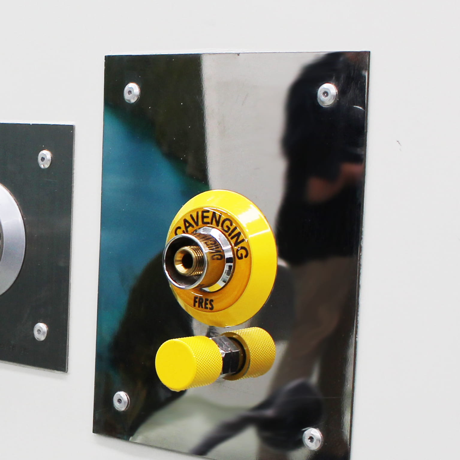 FRES OUTLET SCAVENGING STANDAR AUSTRALIAN - Image 2